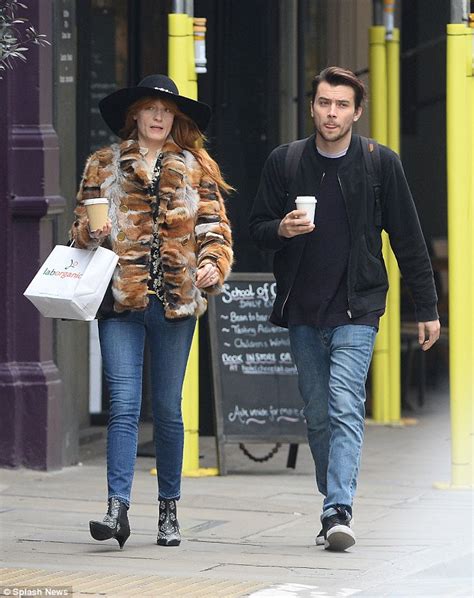 florence welch boyfriend|Exploring The Enigmatic Life Of Florence Welchs Partner